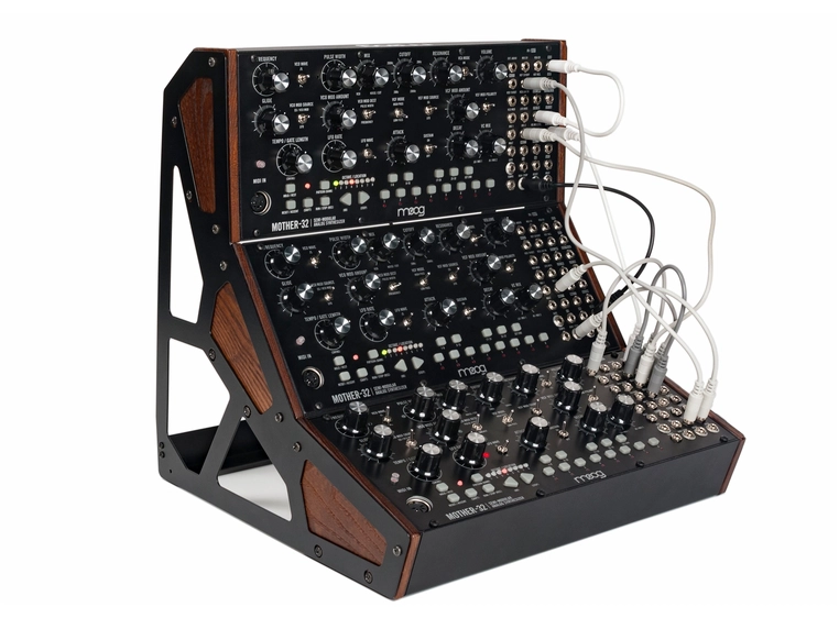 Moog Mother-32 Modular Synthesizer Semimodulær, 32 step seq, 2xFilter, Osc 